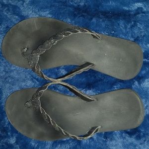 Size 9 CL by Chinese Laundry Black Flip Flops
